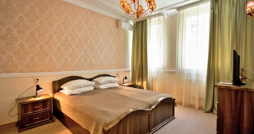 room-img