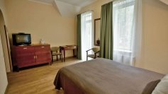 room-img