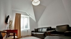 room-img